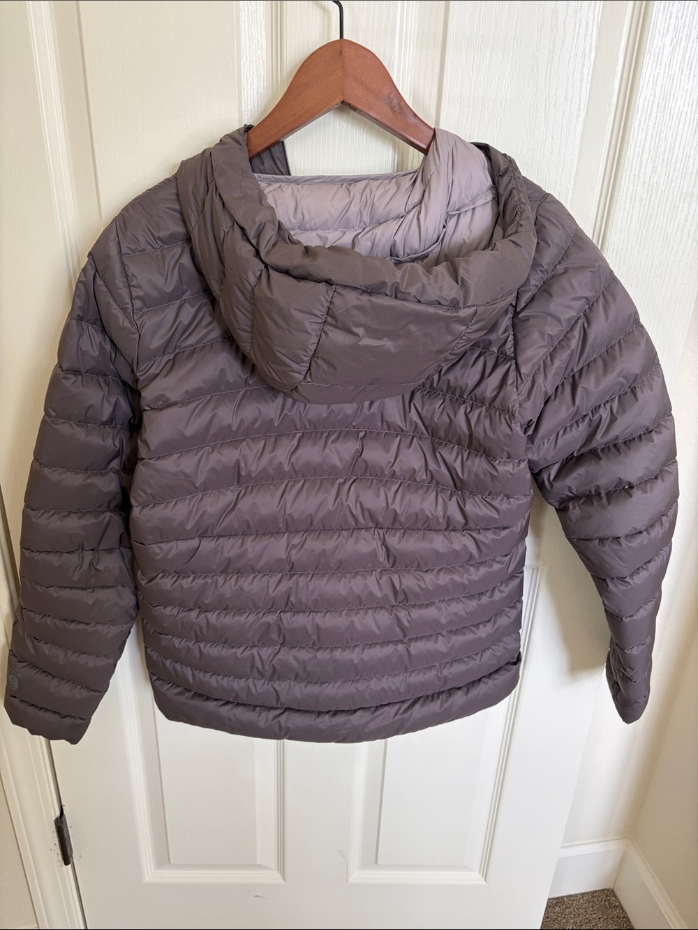 Mountain Hardwear Hooded Quilted Puffer Jacket - Taupe - Picture 3 of 5